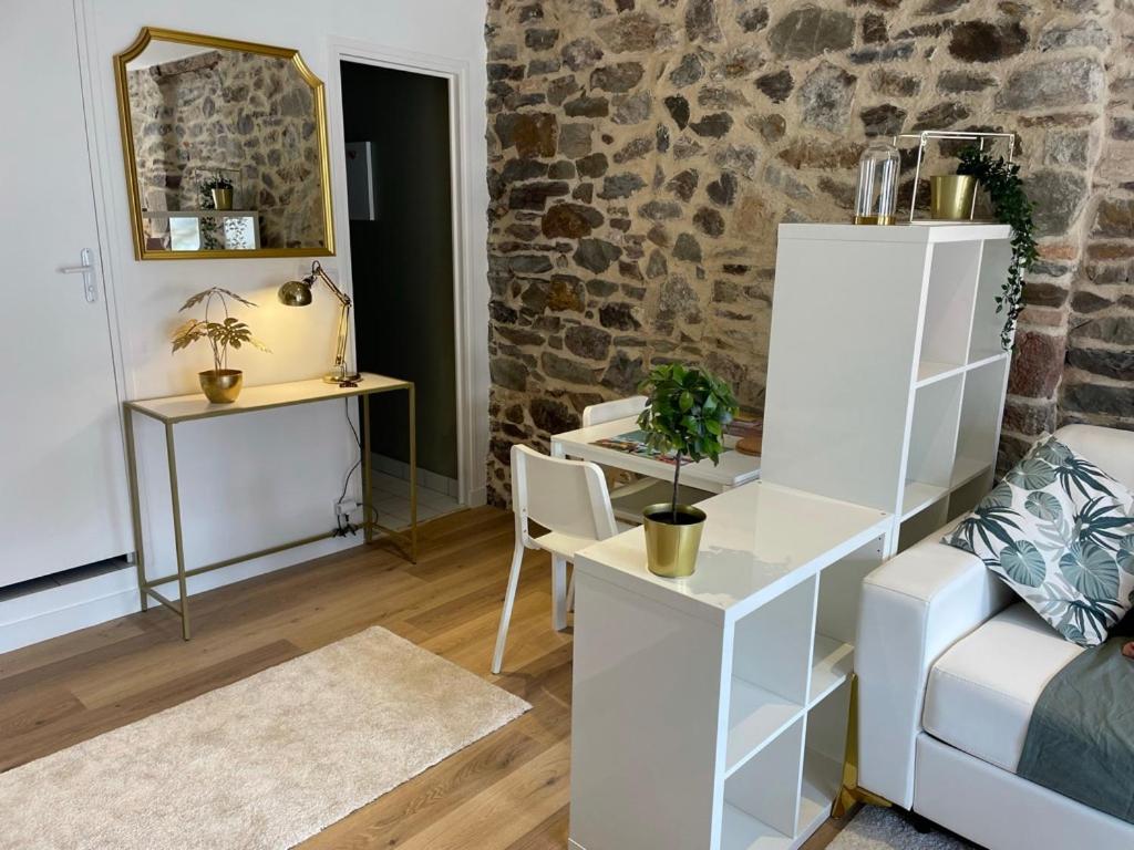 Studio Hypercentre A 1 Mn Plage Et Des Ports Granville Luaran gambar